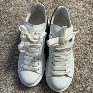 Alexander McQueen Wmns Oversized Sneaker 'White Amethyst'. Wore 3 times